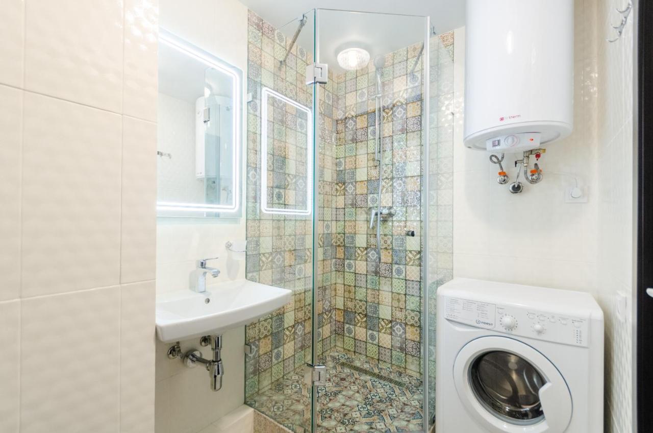 Artal Apartment On Obolonsky Avenue 31 基輔 外观 照片